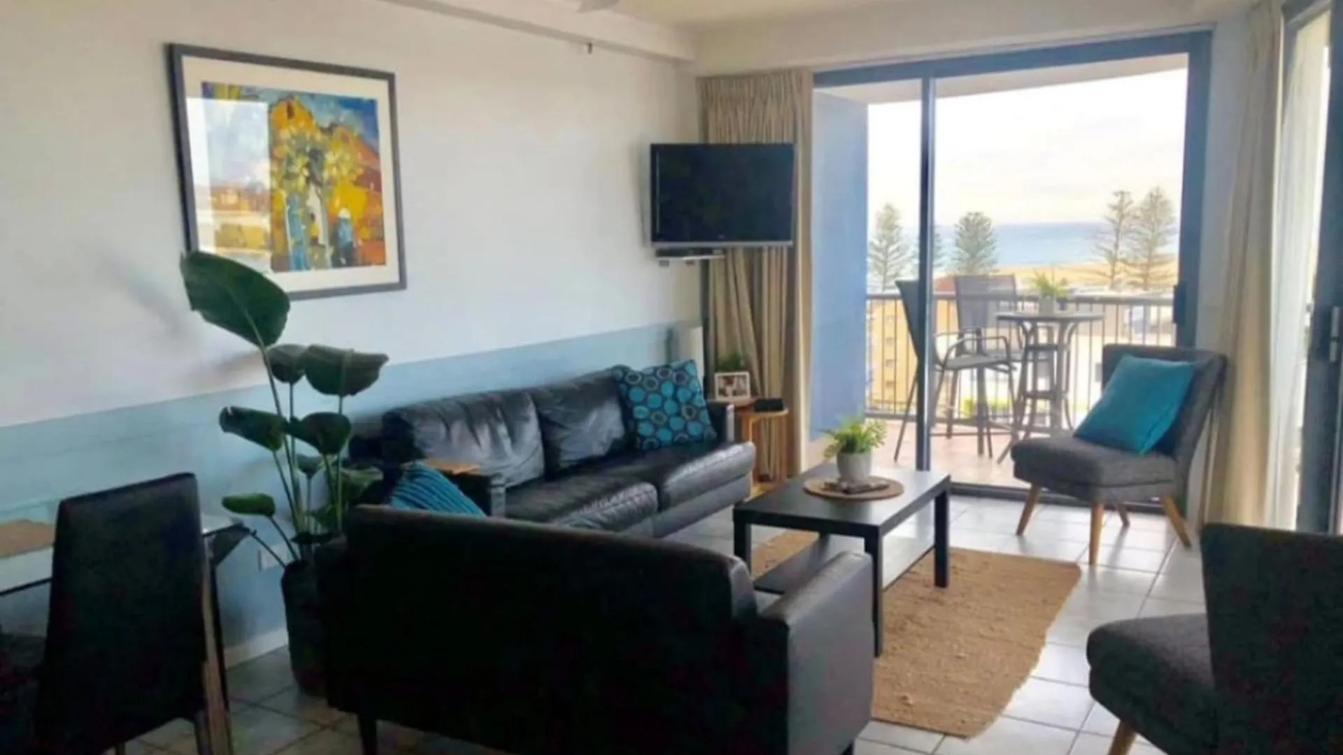 Centrepoint Unit 36 Apartment Caloundra